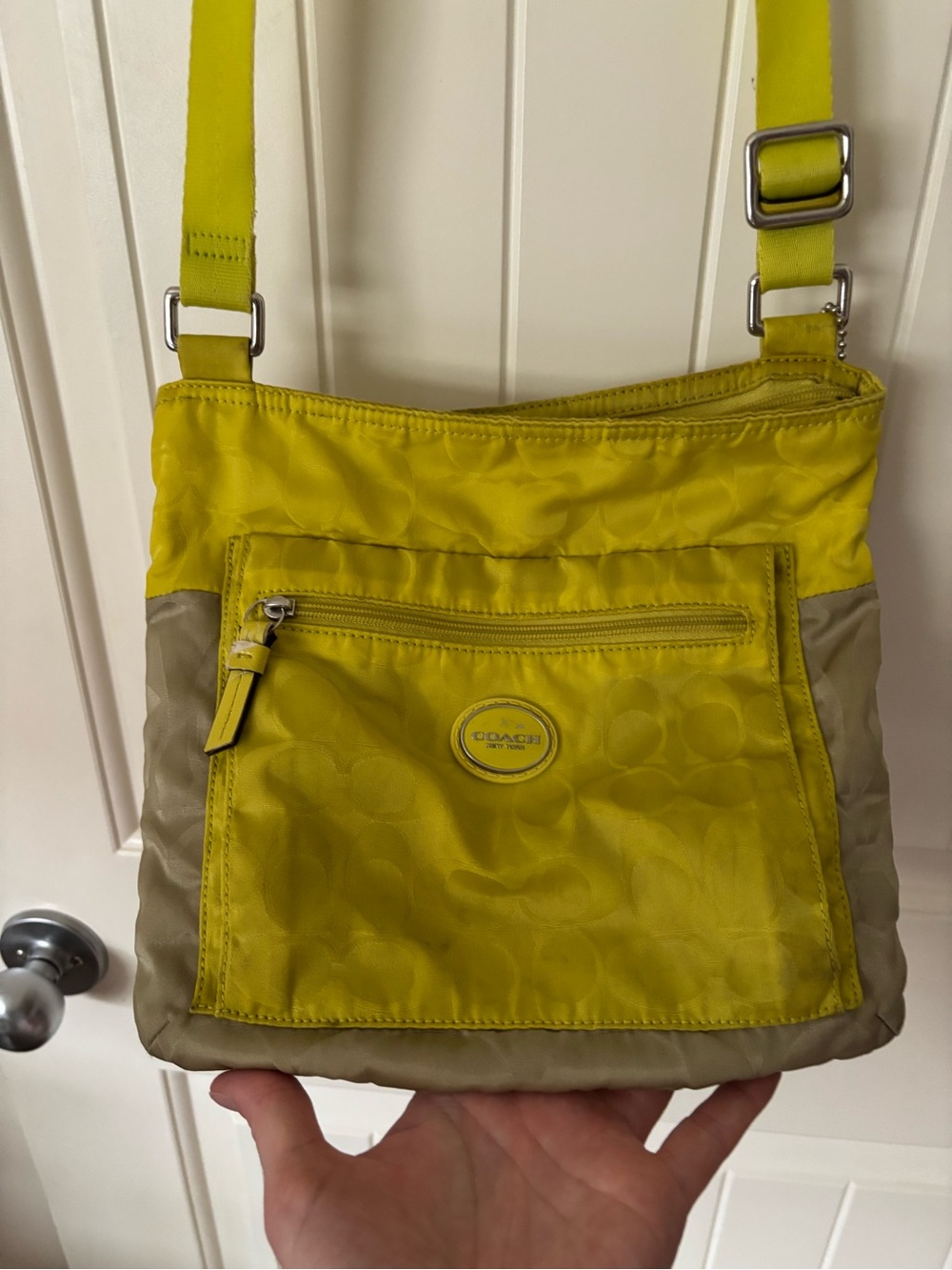 Coach Signature Nylon Crossbody Messenger Bag Yellow & Khaki Adjustable F77576